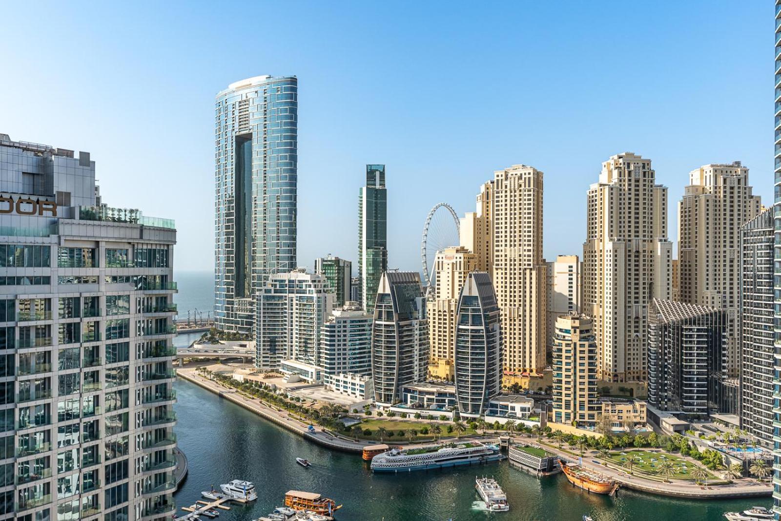 Luxury 2br With Waterfront Views