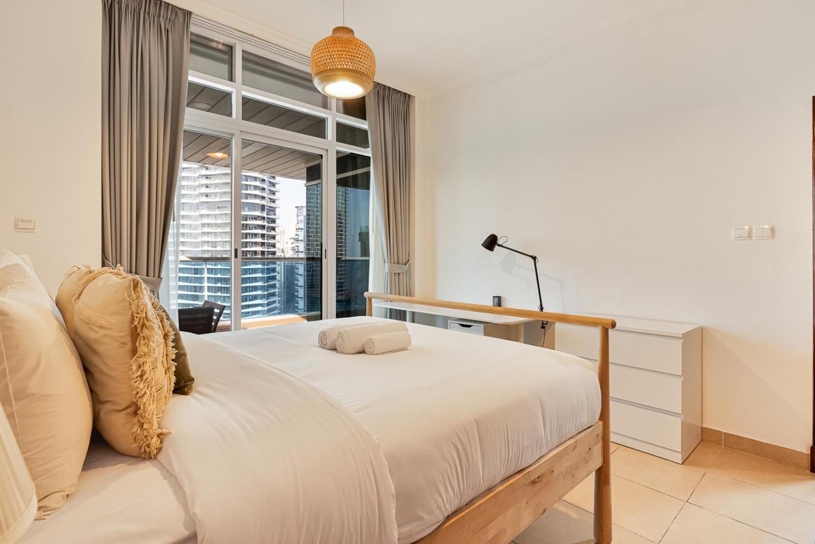 Luxury 2br With Waterfront Views Apartment *